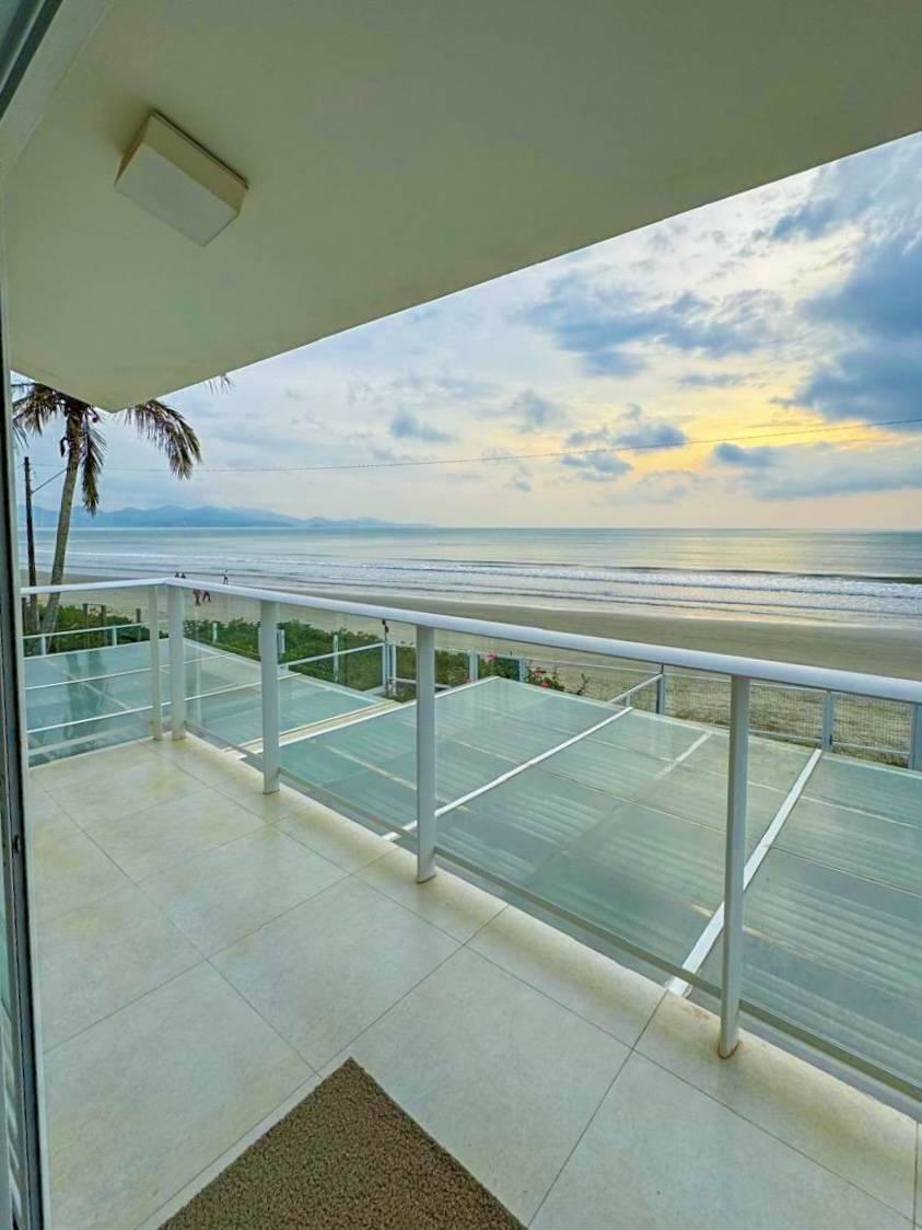 Casa Pé na Areia com 3 Suítes em Porto Belo - Perequê - GFP Negócios Imobiliários